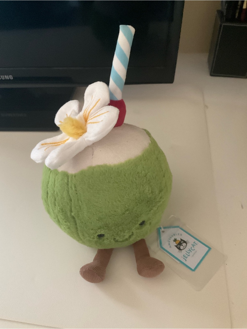 Jellycat Amuseables Aruba Coconut